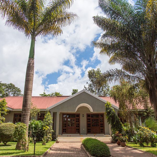 arusha_main-house-exterior